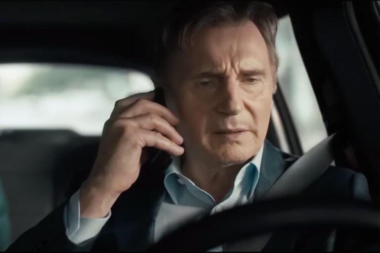 Liam Neeson bringer nyt liv til 80’er-komedie