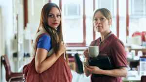 Tessa som Sille og Iben Hjejle som Rie i den nye dramaserie Løgnen