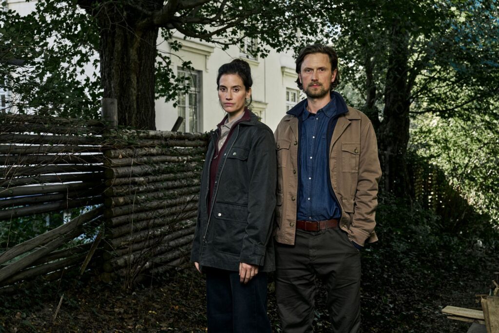 Fotokreditering: Tine Harden / Netflix og Nikolaj Thaning Rentzmann / Netflix